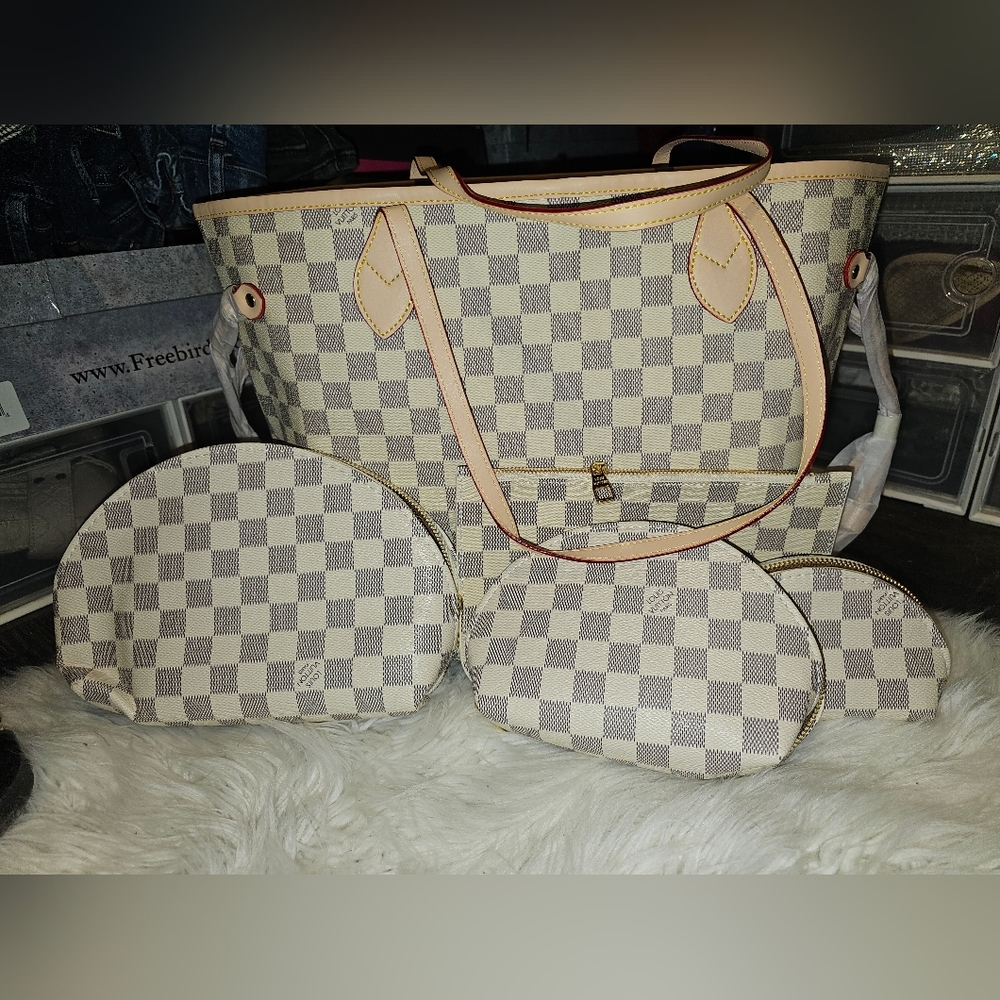 White Plaid Purse with Organizers